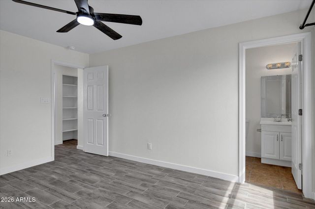 2032 W OBISPO Avenue, Mesa, AZ 85202
