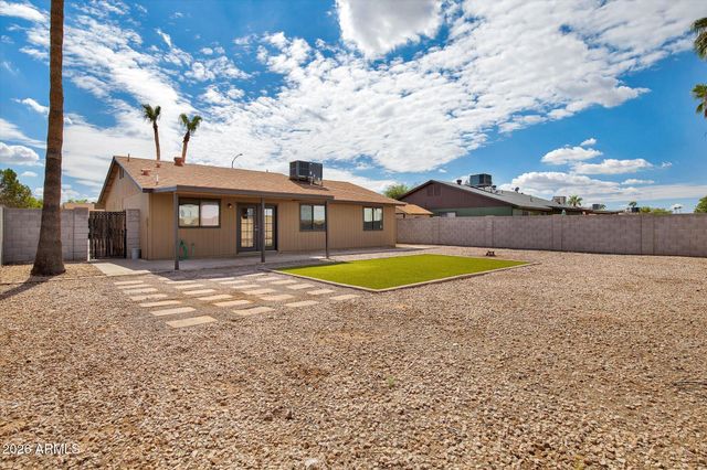 2032 W OBISPO Avenue, Mesa, AZ 85202