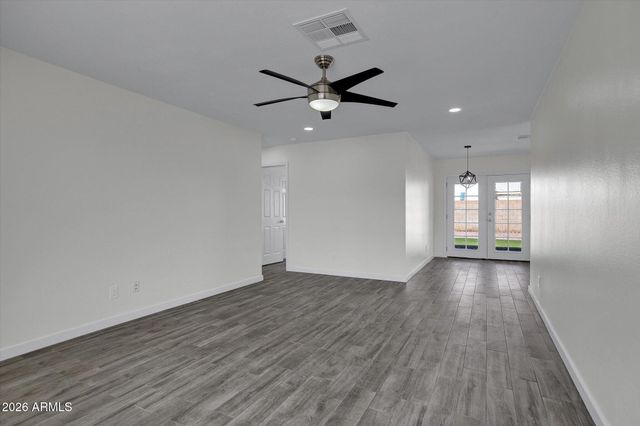 2032 W OBISPO Avenue, Mesa, AZ 85202