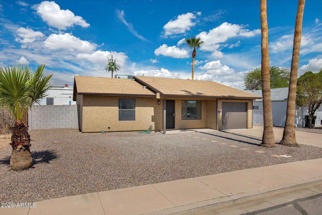 2032 W OBISPO Avenue, Mesa, AZ 85202 — photo 2