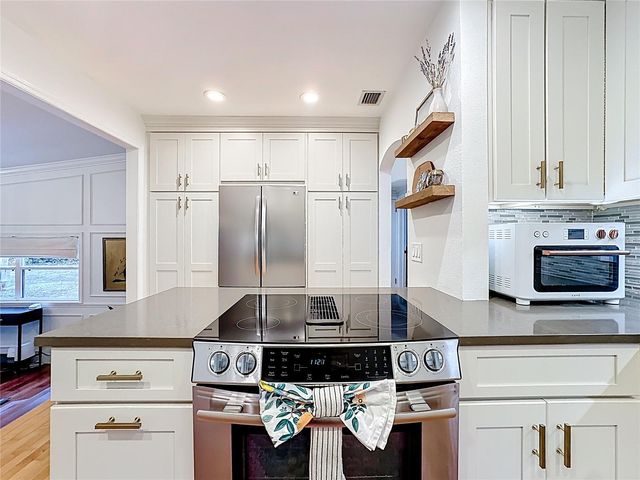 2723 NEWARK WAY, Orlando, FL 32803