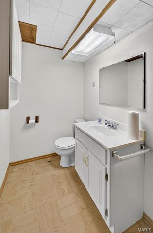 114 High Forest Drive, Belleville, IL 62226