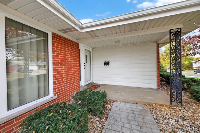 114 High Forest Drive, Belleville, IL 62226