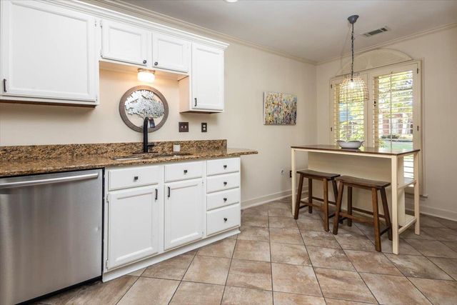 8472 DONEGAL CV, Germantown, TN 38139