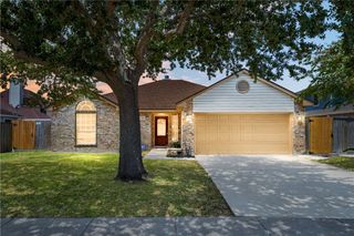 7313 Prairie Dr, Corpus Christi, TX 78413