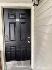 12404 E Gibson Road #E104, Everett, WA 98204