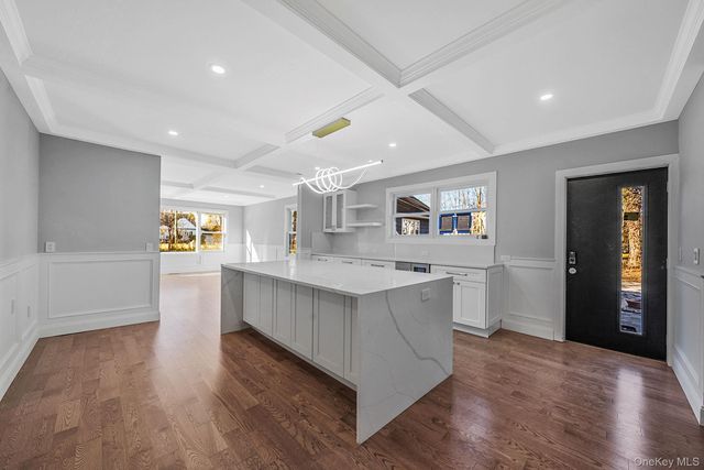 141 Wilmot Road, Scarsdale, NY 10583