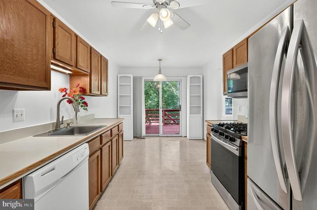 14560 CREEK BRANCH CT, Centreville, VA 20120
