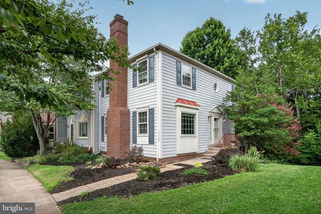 14560 CREEK BRANCH CT, Centreville, VA 20120