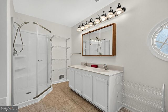 14560 CREEK BRANCH CT, Centreville, VA 20120