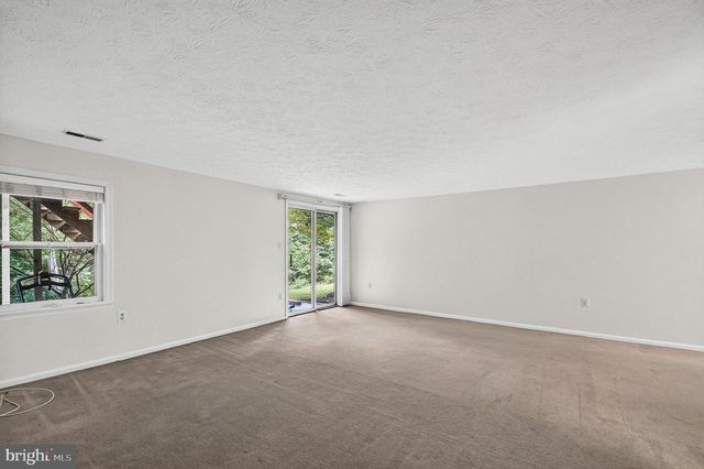14560 CREEK BRANCH CT, Centreville, VA 20120