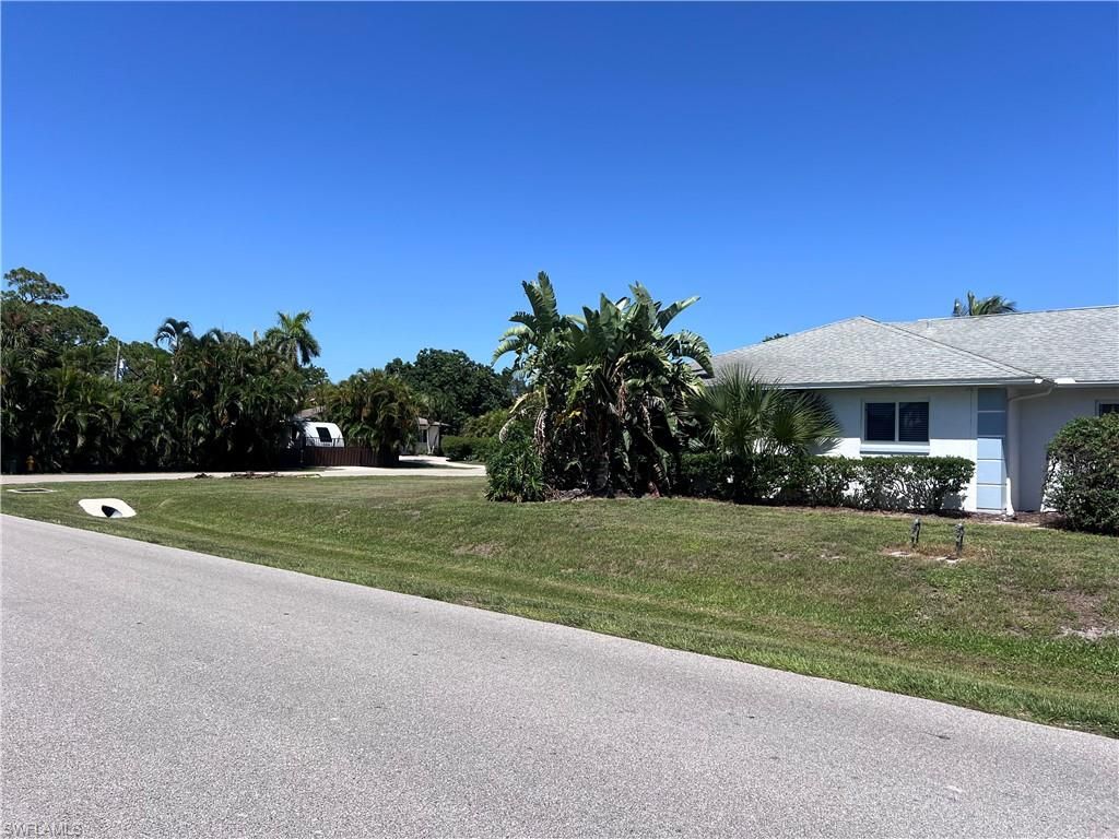 702 109th AVE N, NAPLES, FL 34108 — photo 5