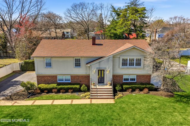 9 Darien Drive, West Long Branch, NJ 07764