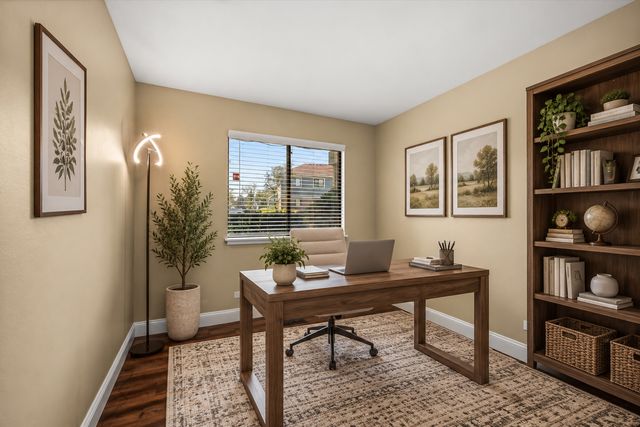 1547 7 Pines Road D-1, Schaumburg, IL 60193