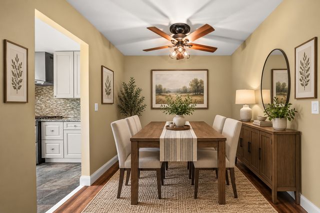 1547 7 Pines Road D-1, Schaumburg, IL 60193