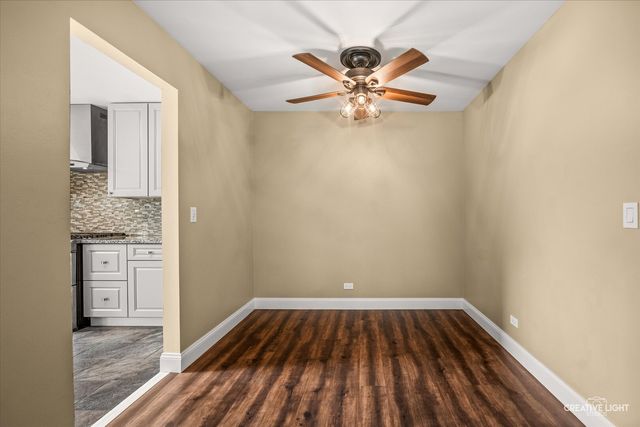 1547 7 Pines Road D-1, Schaumburg, IL 60193