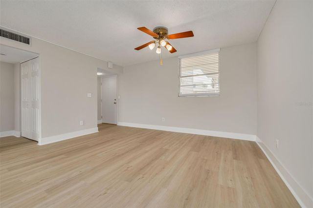 7425 BAY ISLAND DRIVE S 107, St Petersburg, FL 33707
