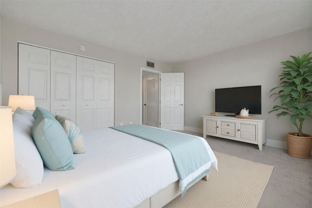 7425 BAY ISLAND DRIVE S 107, St Petersburg, FL 33707