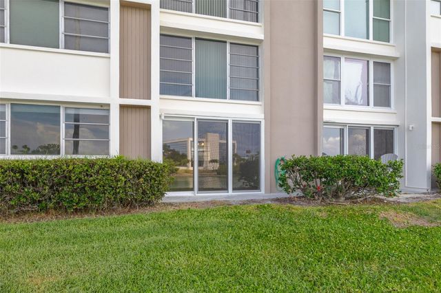 7425 BAY ISLAND DRIVE S 107, St Petersburg, FL 33707