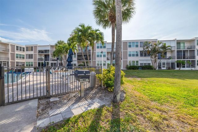 7425 BAY ISLAND DRIVE S 107, St Petersburg, FL 33707