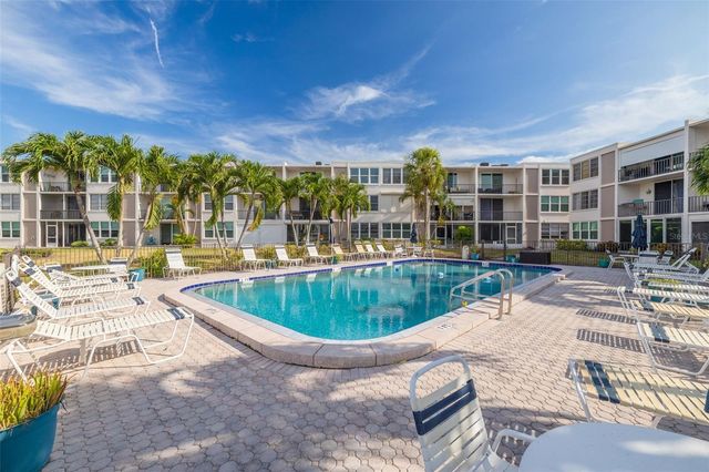 7425 BAY ISLAND DRIVE S 107, St Petersburg, FL 33707