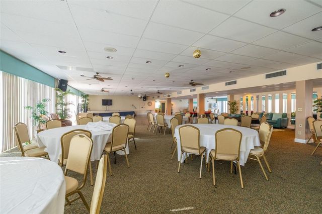 7425 BAY ISLAND DRIVE S 107, St Petersburg, FL 33707