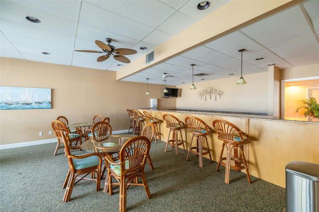7425 BAY ISLAND DRIVE S 107, St Petersburg, FL 33707