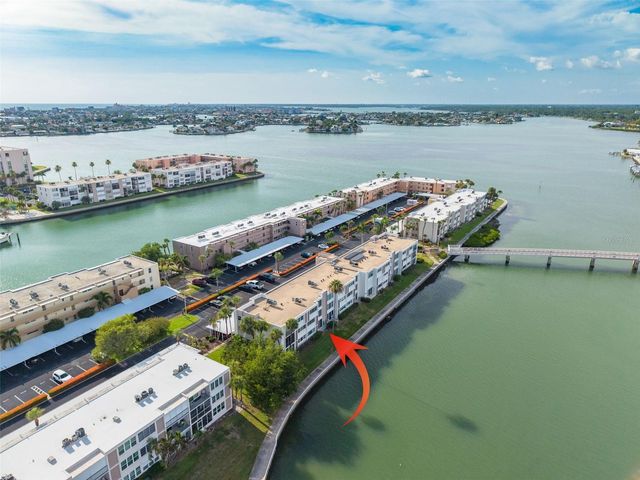 7425 BAY ISLAND DRIVE S 107, St Petersburg, FL 33707