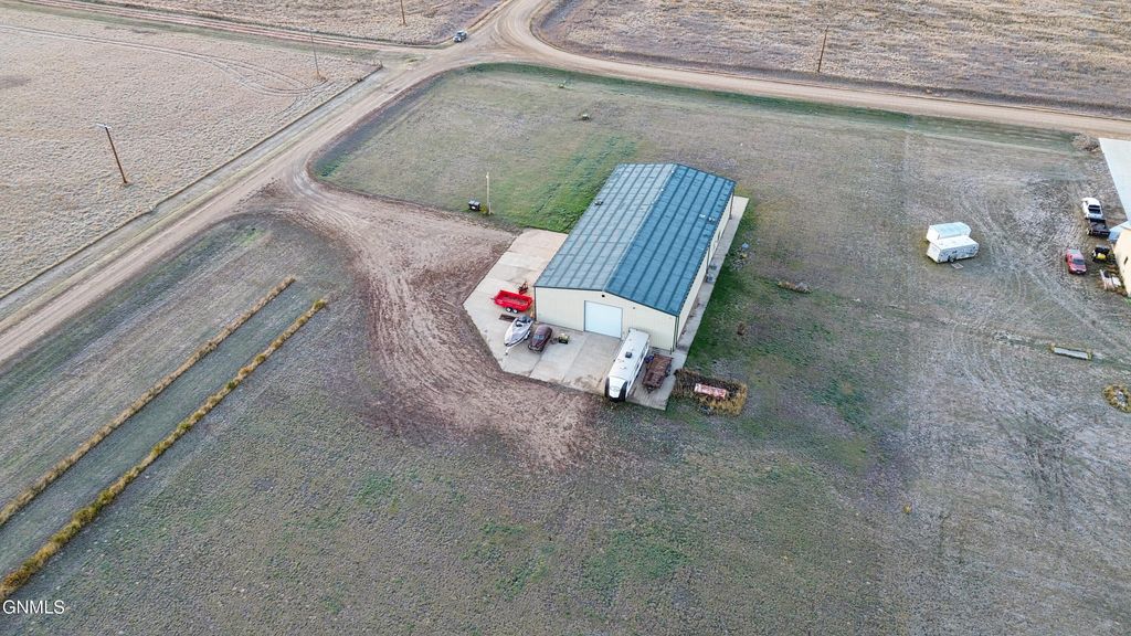 13303 49th Lane NW, Williston, ND 58801 photo 13