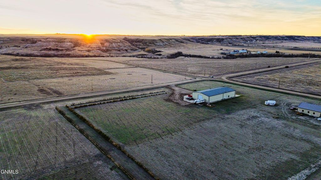 13303 49th Lane NW, Williston, ND 58801 photo 15