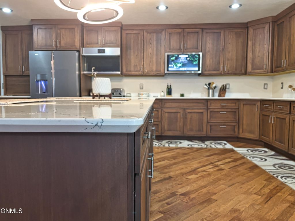 13303 49th Lane NW, Williston, ND 58801 photo 27