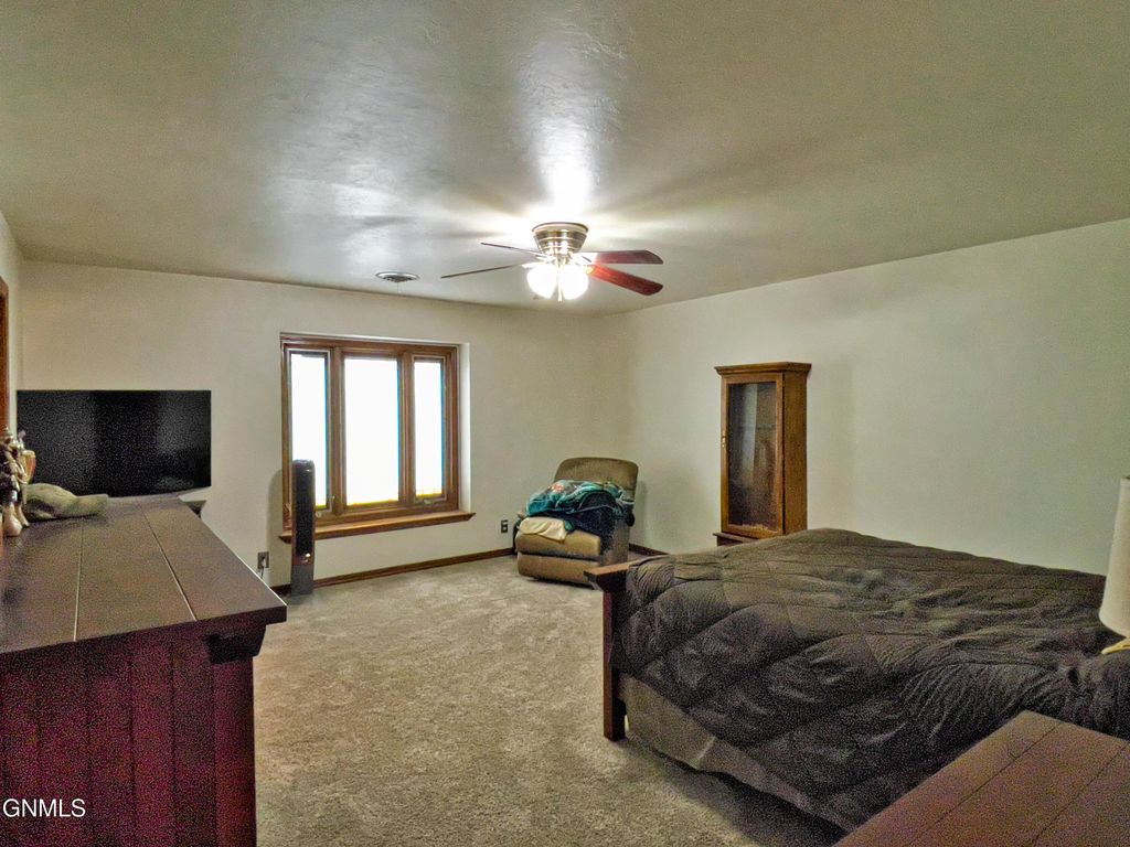 13303 49th Lane NW, Williston, ND 58801 photo 45