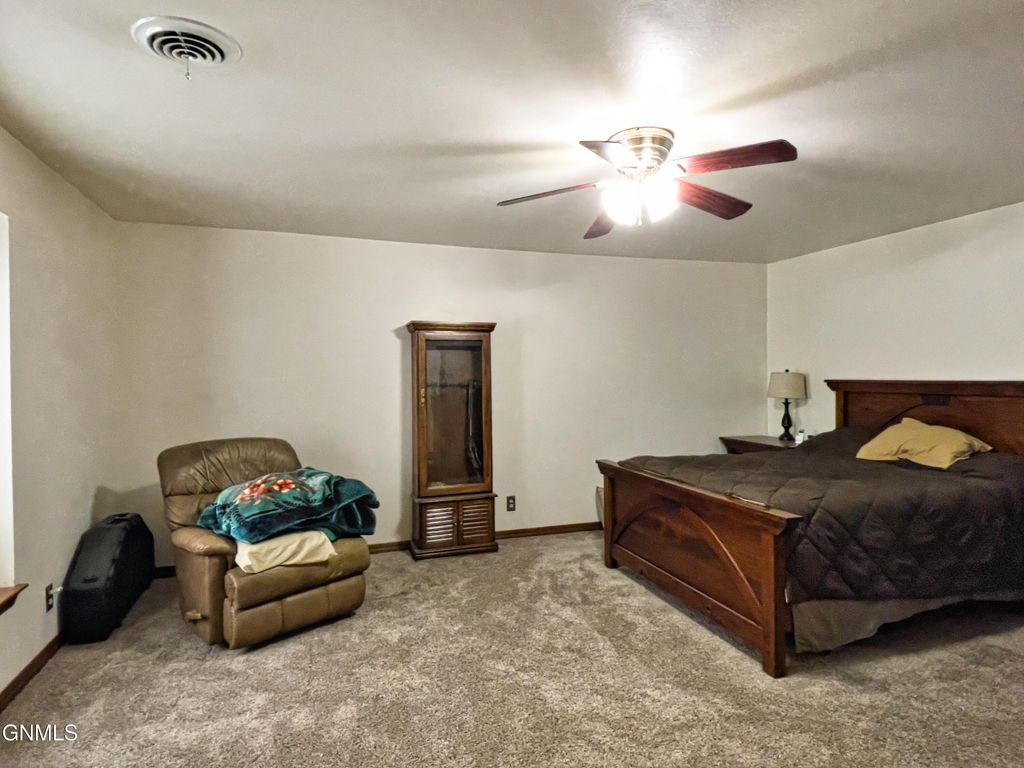 13303 49th Lane NW, Williston, ND 58801 photo 48