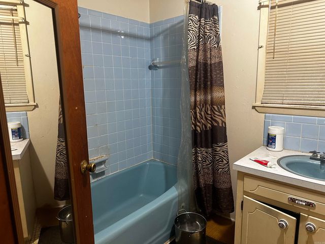 1703 Park Ave, Malvern, AR 72104