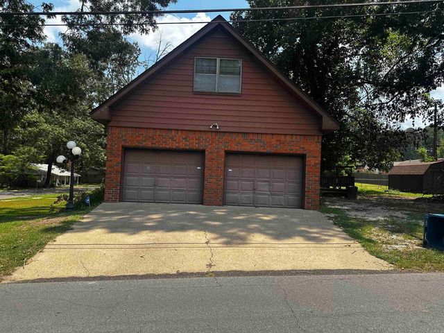 1703 Park Ave, Malvern, AR 72104