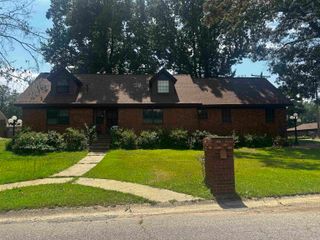 1703 Park Ave, Malvern, AR 72104
