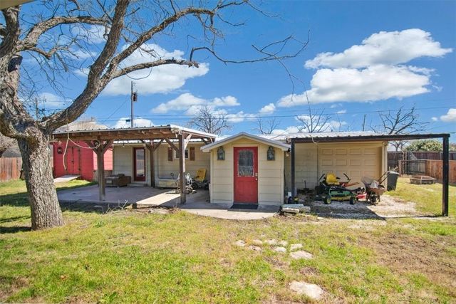 105 S McBrayer Street, Lorena, TX 76655