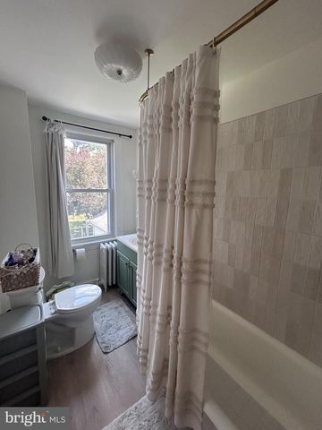 43 E JEFFERSON ST, Womelsdorf, PA 19567
