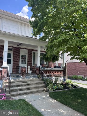 43 E JEFFERSON ST, Womelsdorf, PA 19567