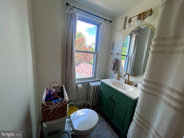 43 E JEFFERSON ST, Womelsdorf, PA 19567