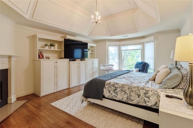 3850 Glenhurst SE Drive, Smyrna, GA 30080