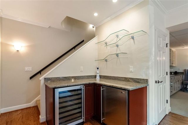 3850 Glenhurst SE Drive, Smyrna, GA 30080