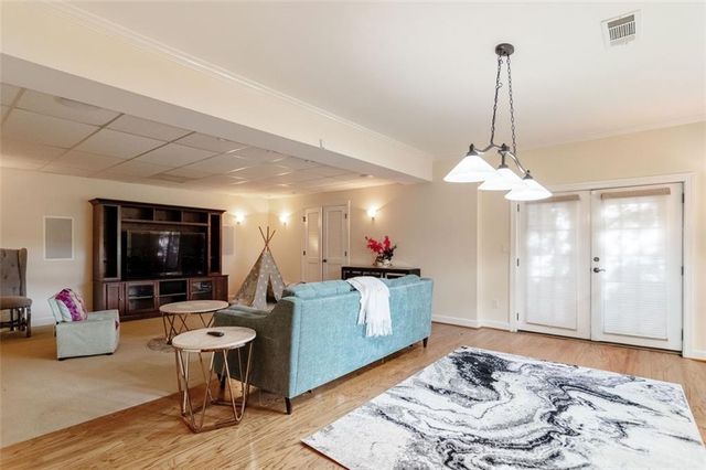 3850 Glenhurst SE Drive, Smyrna, GA 30080