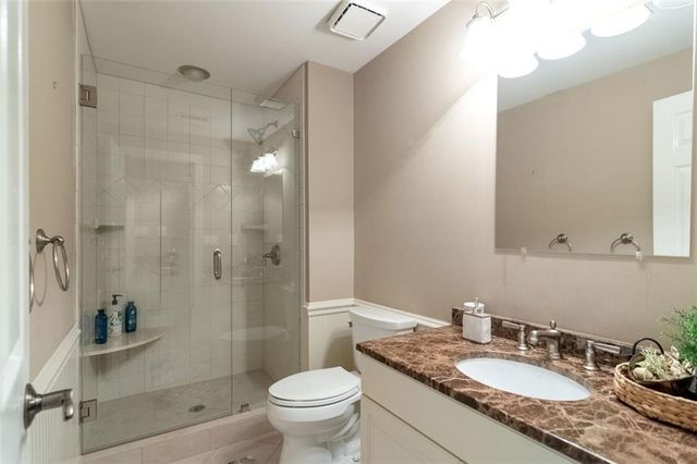 3850 Glenhurst SE Drive, Smyrna, GA 30080