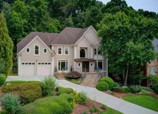 3850 Glenhurst SE Drive, Smyrna, GA 30080