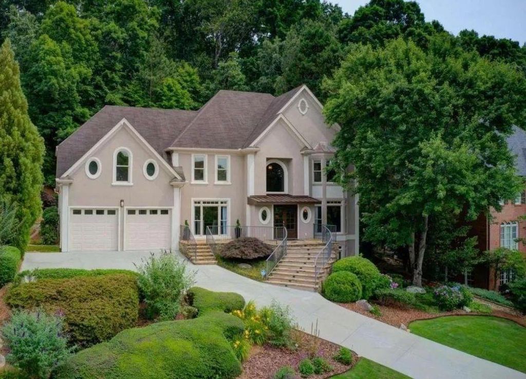 3850 Glenhurst SE Drive, Smyrna, GA 30080