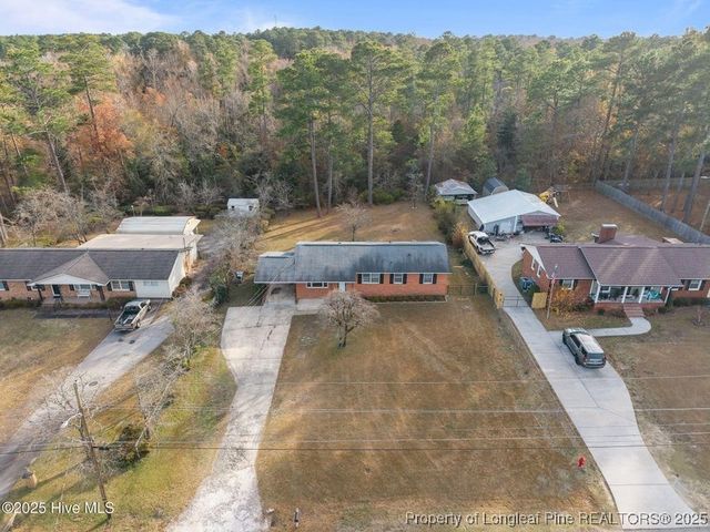 820 E Donaldson Avenue, Raeford, NC 28376