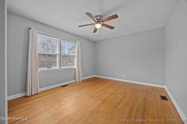 820 E Donaldson Avenue, Raeford, NC 28376