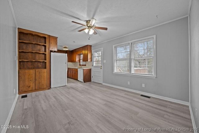 820 E Donaldson Avenue, Raeford, NC 28376