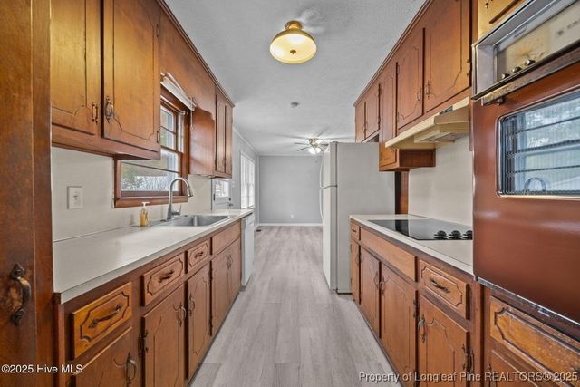 820 E Donaldson Avenue, Raeford, NC 28376